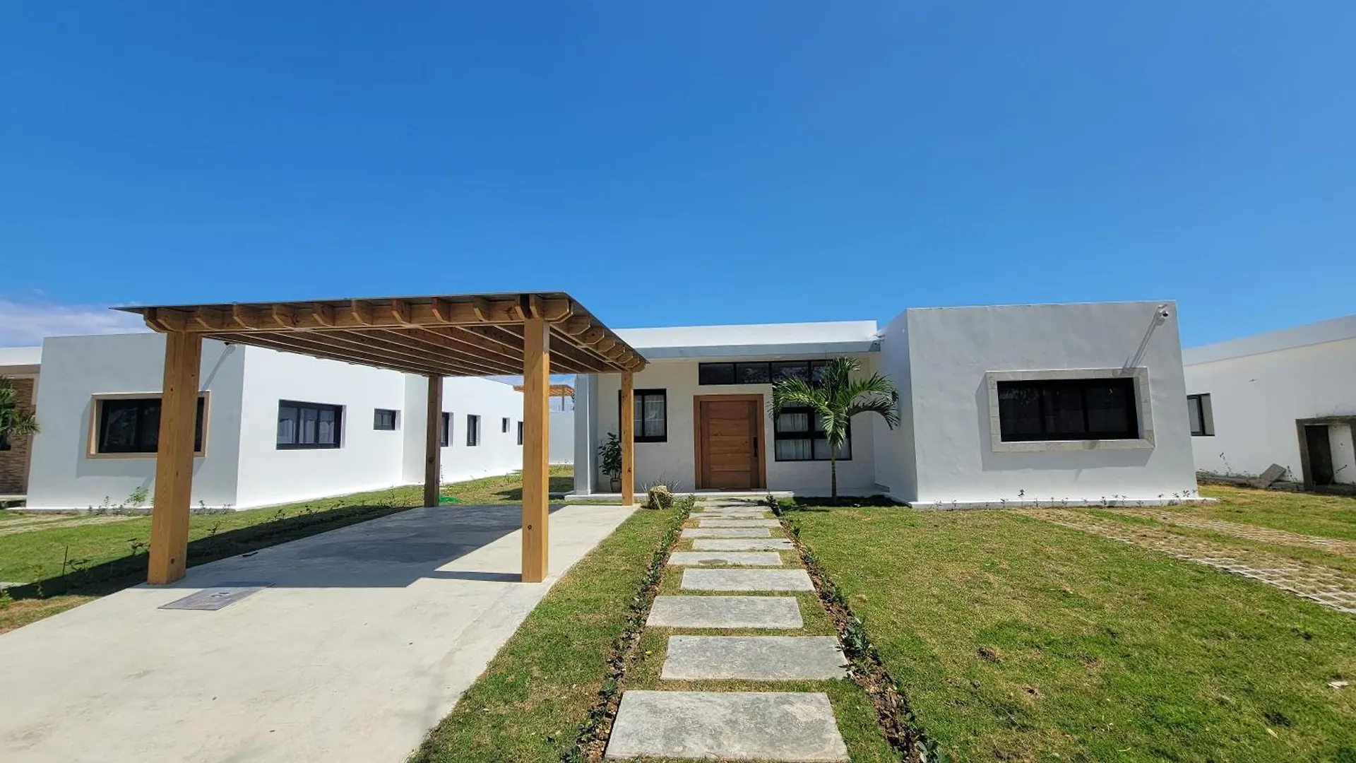 Villa 2Ja Management Group - Sov Properties Sosua